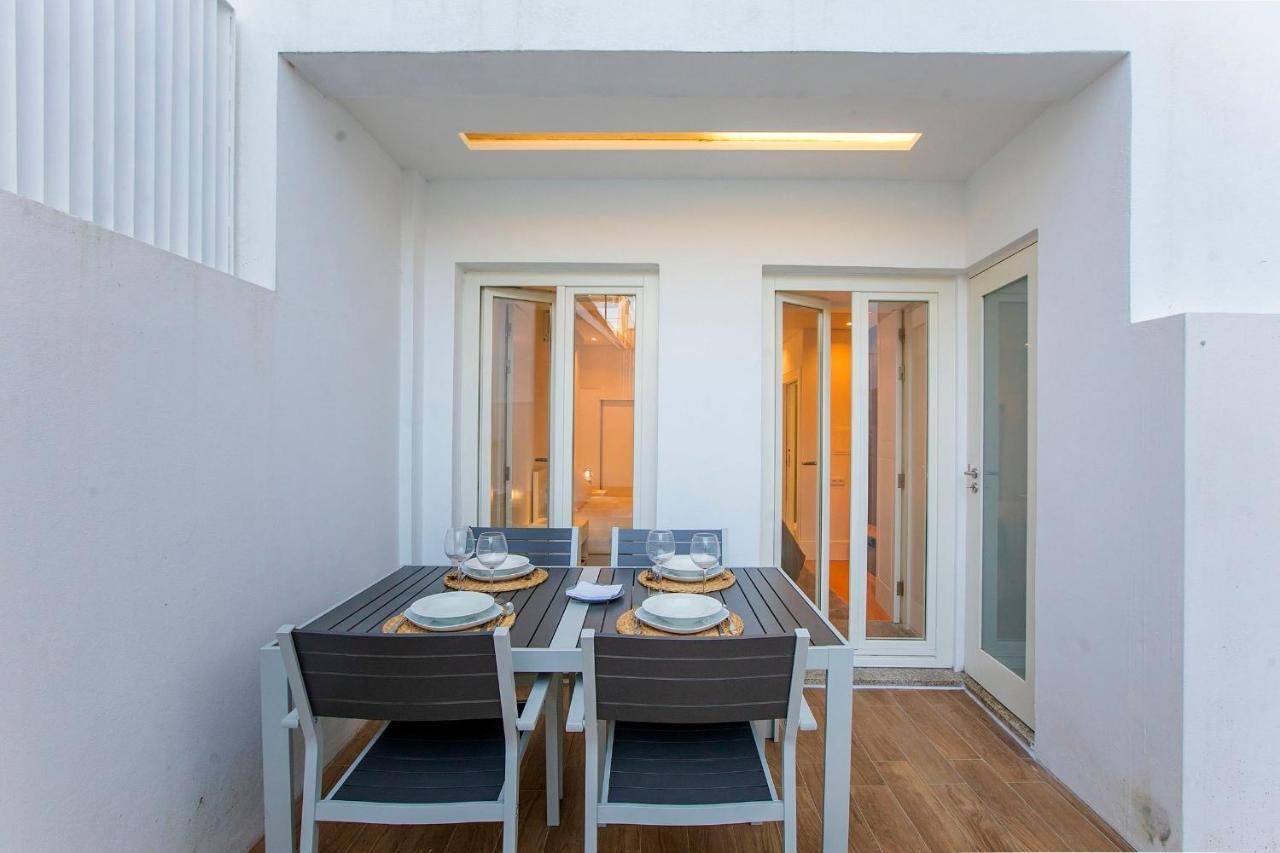 Wonderful Duplex W Private Patio & Ac By Lovelystay Porto Exterior foto
