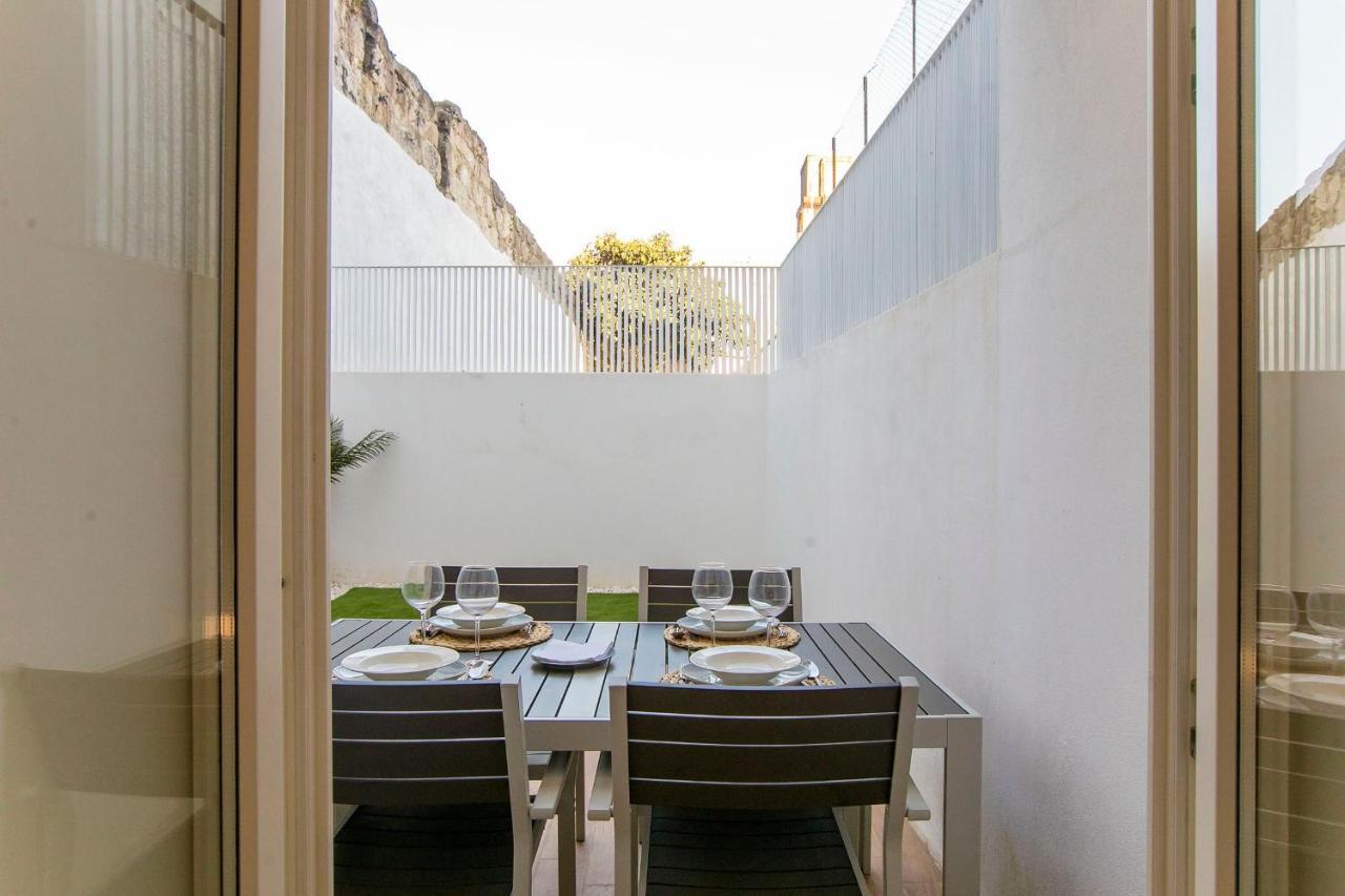 Wonderful Duplex W Private Patio & Ac By Lovelystay Porto Exterior foto